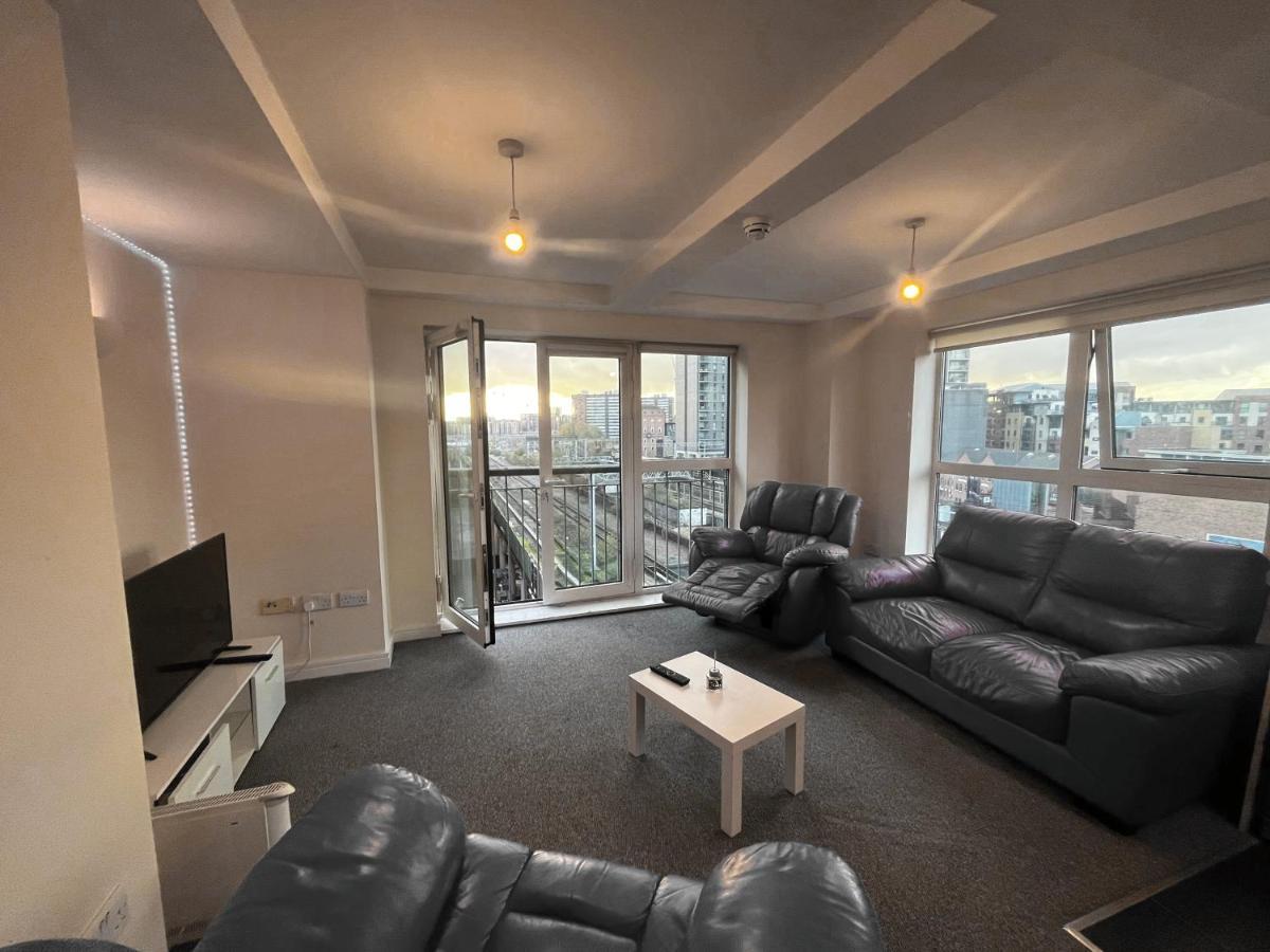 City View Spacious 2 Bed Apartment 2 Bathrooms Manchester Bagian luar foto