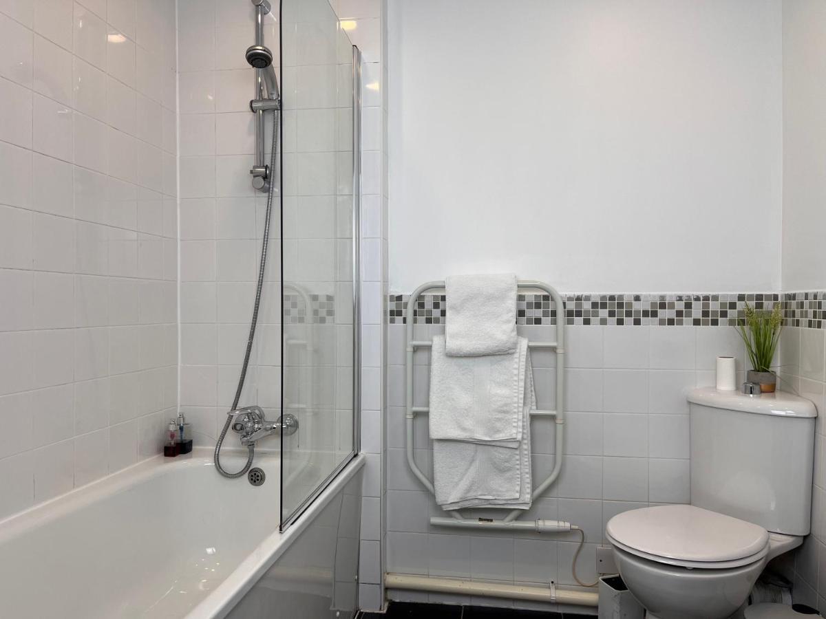 City View Spacious 2 Bed Apartment 2 Bathrooms Manchester Bagian luar foto
