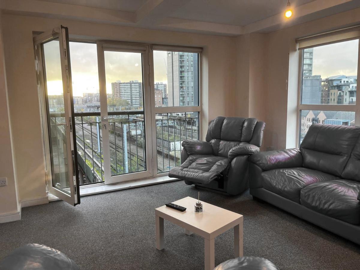 City View Spacious 2 Bed Apartment 2 Bathrooms Manchester Bagian luar foto